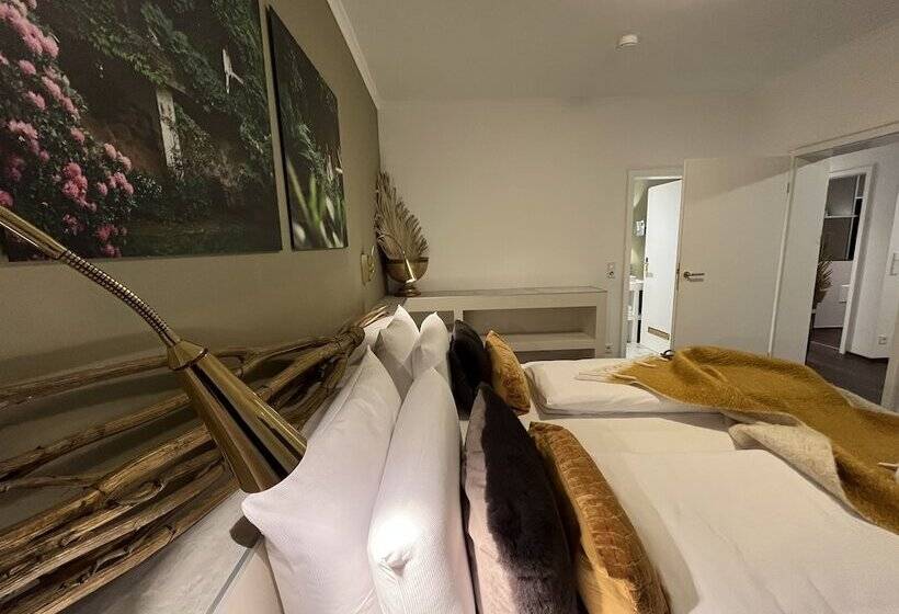 스탠다드 룸, Schlossberg