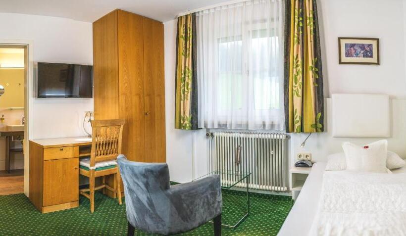 غرفة كومفورت فردية, Steffl Garni