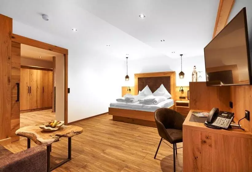 سوییت جونیور با بالکن, Wander  Und Aktivhotel Adam Bräu