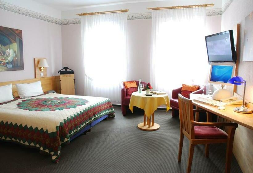 Номер Комфорт, Zum Turm