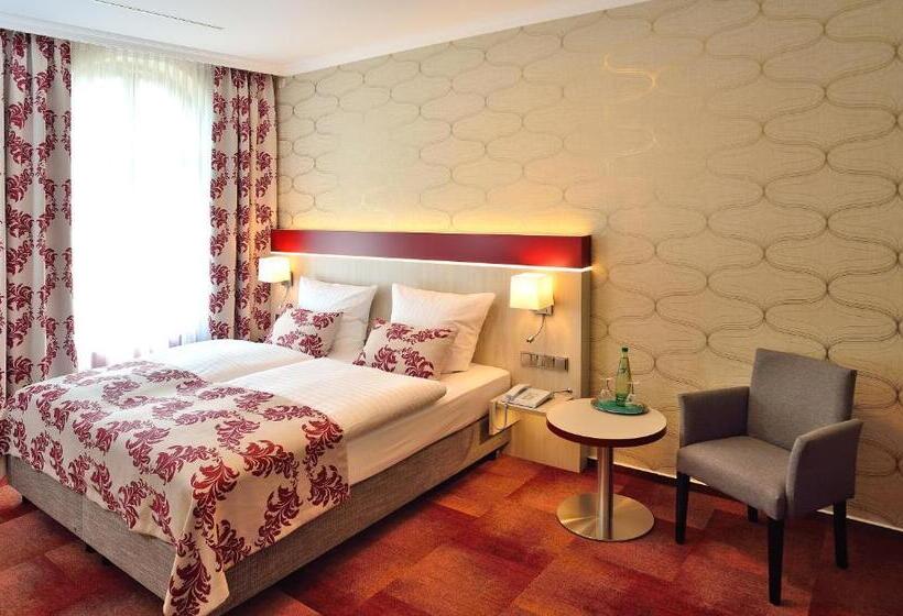 スタンダードルーム, Zur Alten Schmiede