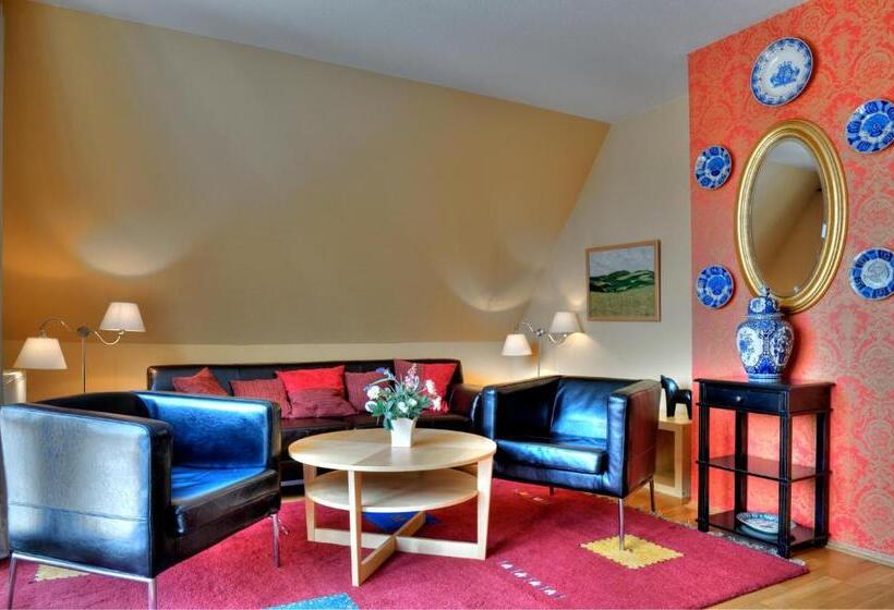 スイート, Zur Alten Schmiede