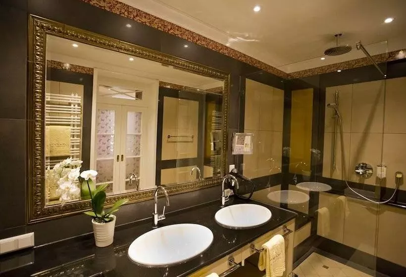 Sviitti, Mokni S Palais Hotel & Spa