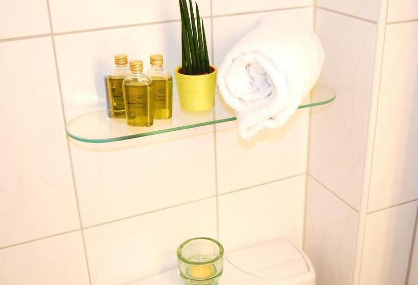 Номер Стандарт Трехместный, Panorama Hotel Rheinkrone