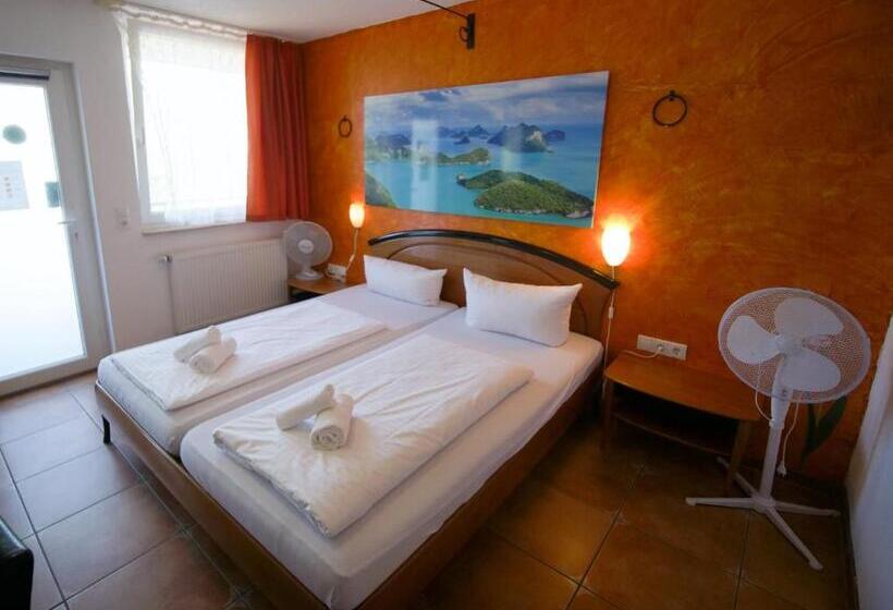 غرفة قياسية رباعية, Gastehaus Parkblick