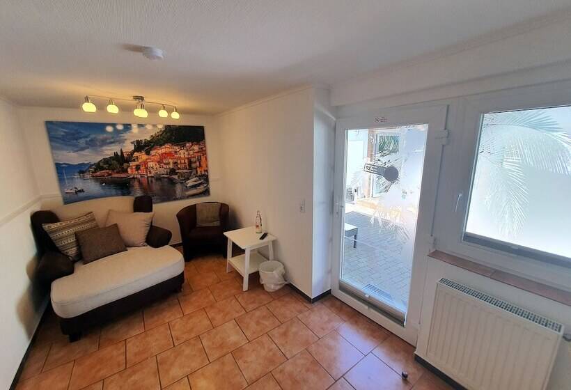 غرفة قياسية ثلاثية, Gastehaus Parkblick