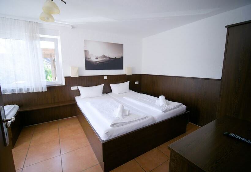 شقة غرفتين, Gastehaus Parkblick