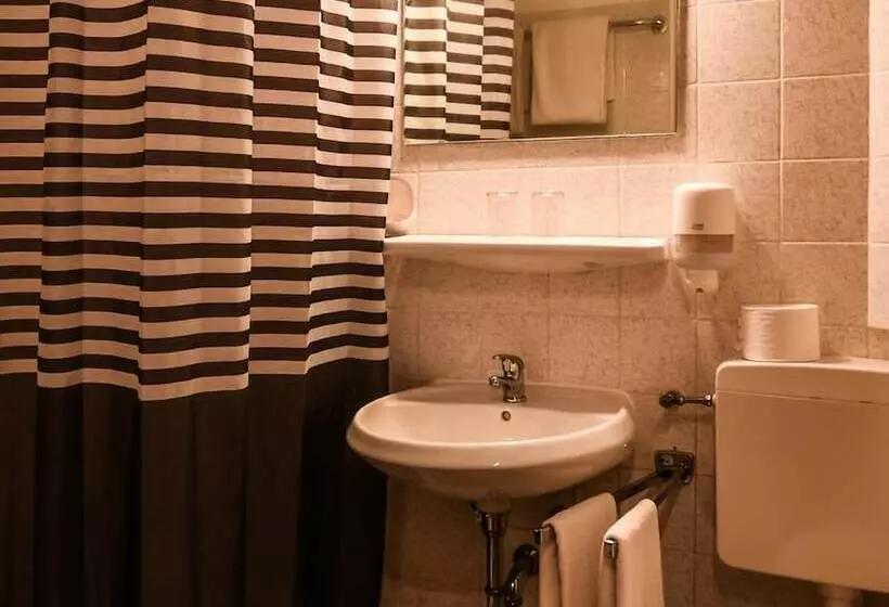 اتاق استاندارد, Seehotel Zur Post