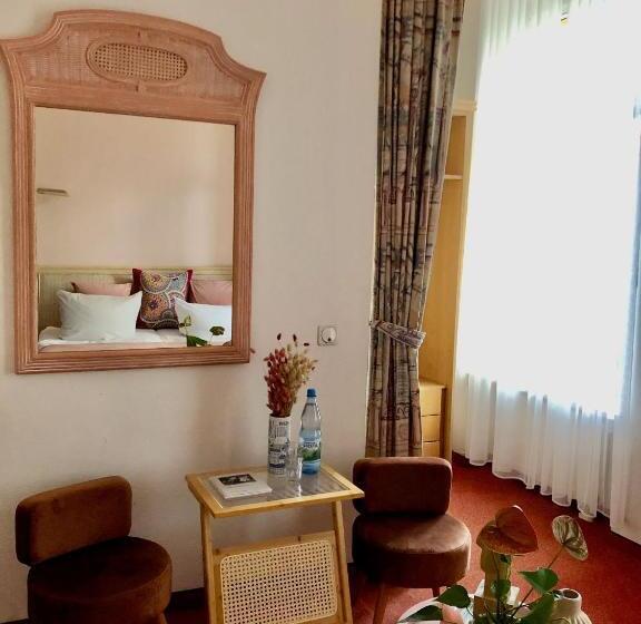 غرفة قياسية, Villa Hentzel