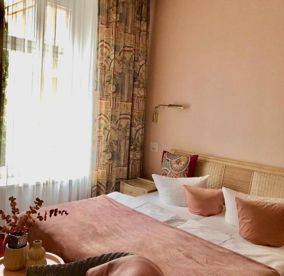 غرفة قياسية, Villa Hentzel