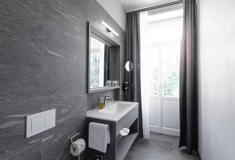 Номер Superior с Балконом, Villa Rein Boutique
