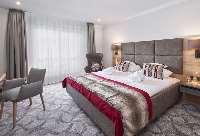 スーペリアールーム, Alpenhof