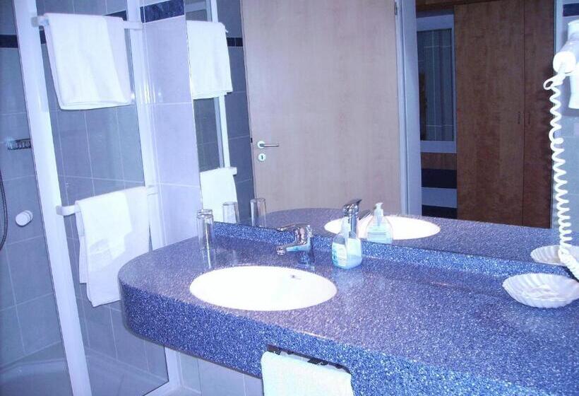 컴포트 룸, Görres