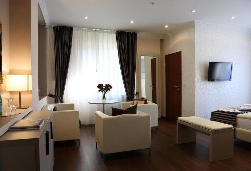 수피리어 룸, Il Cavallino