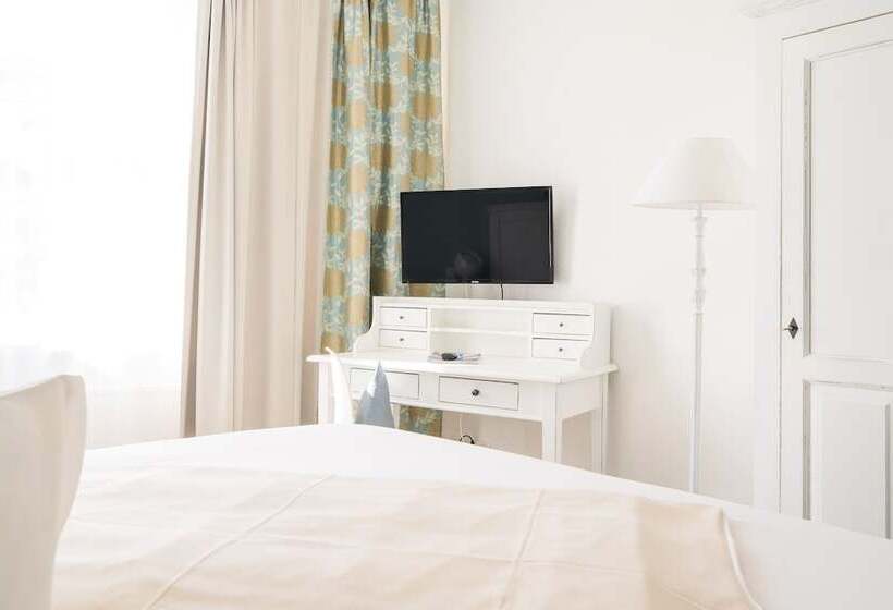 اتاق استاندارد, Kaspar Garni