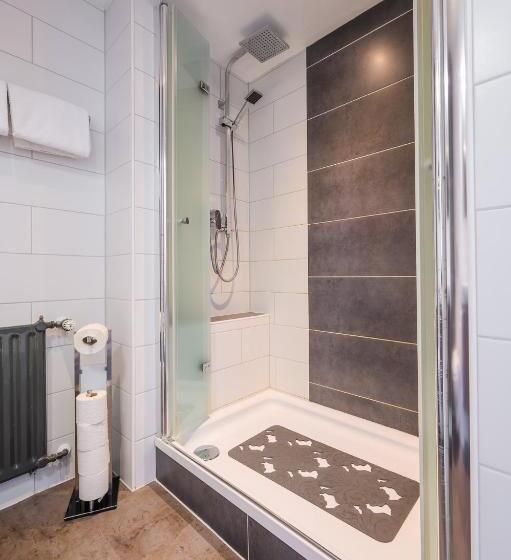 اتاق استاندارد, Kaspar Garni