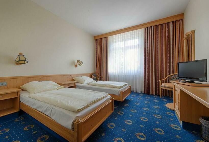 标准间, Kronprinz Garni