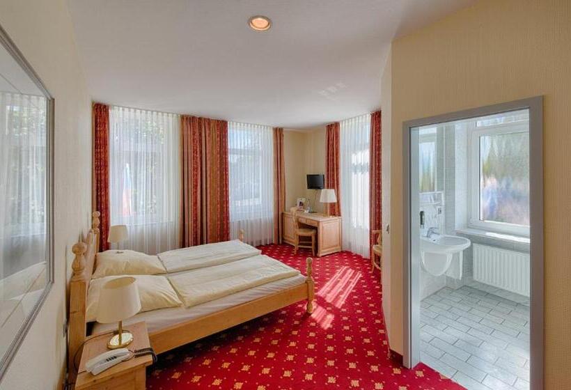 标准间, Kronprinz Garni