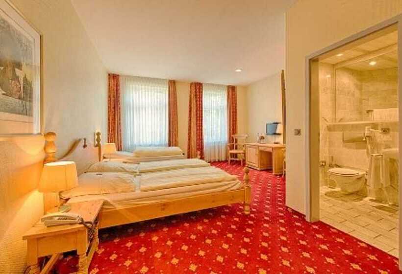 标准三人间, Kronprinz Garni