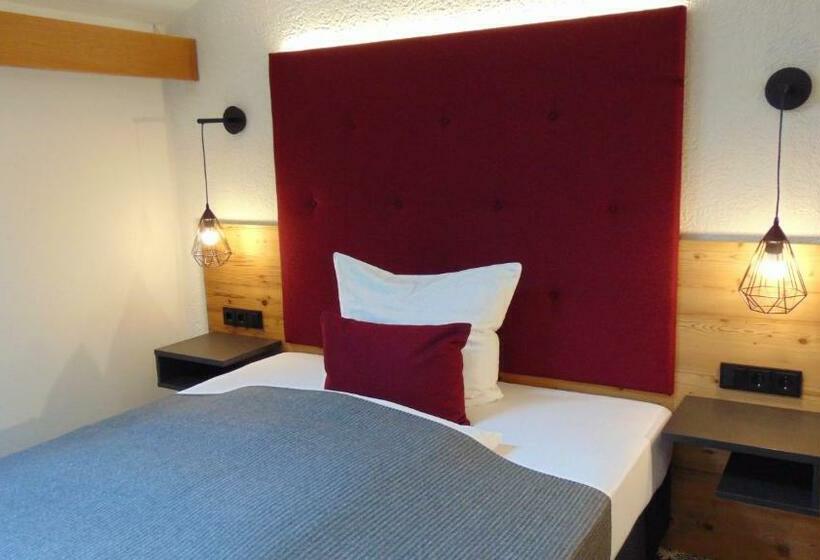 标准单人间, Mariandl