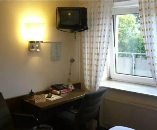 スタンダードシングルルーム, Restaurant Brintrup
