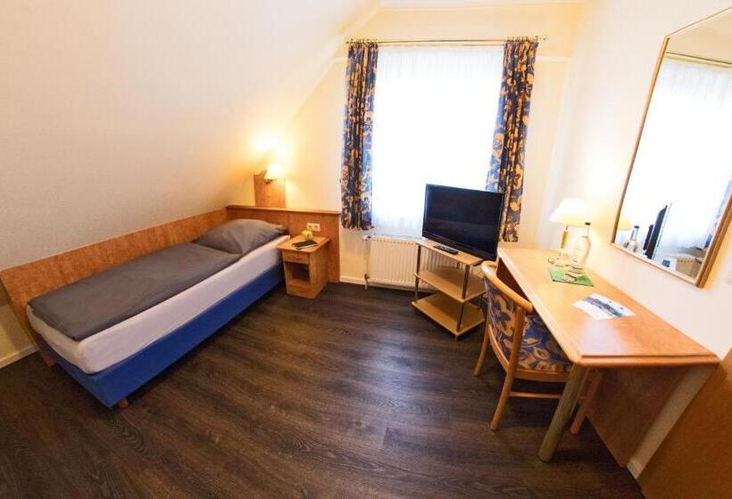 标准单人间, Restaurant Waldlust