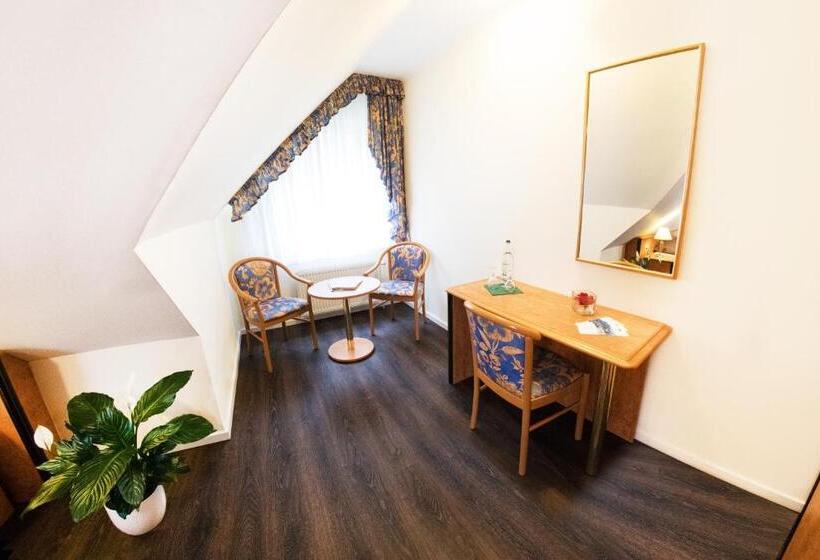 标准间, Restaurant Waldlust