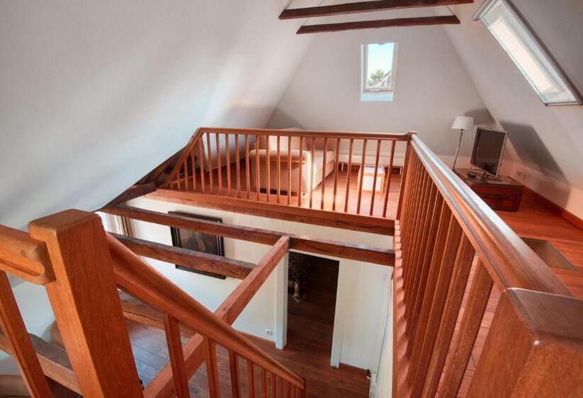 패밀리 방갈로, Schloss Wissen