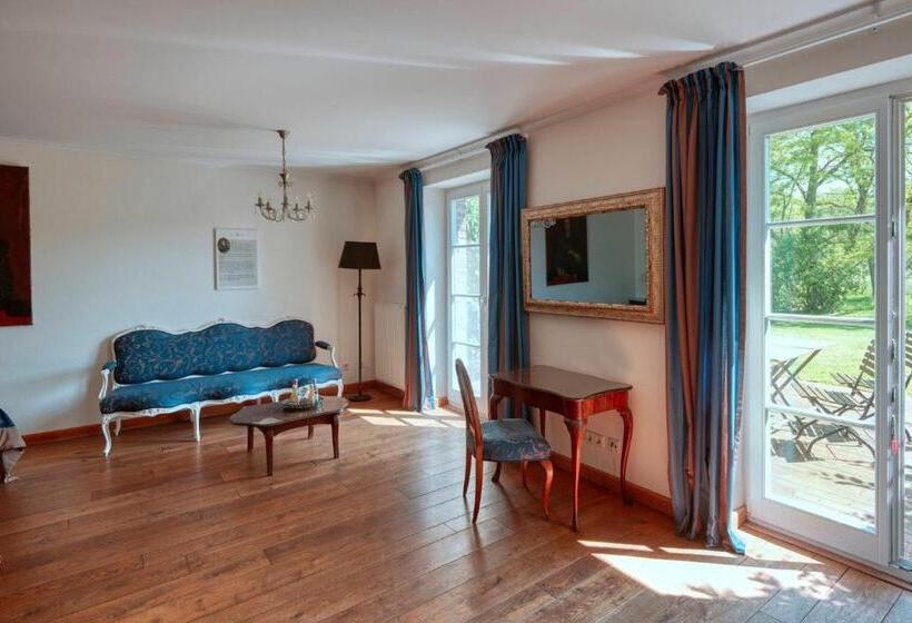 스탠다드 스튜디오 (테라스구비), Schloss Wissen