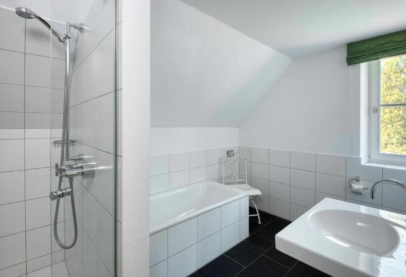 디럭스 룸, Schloss Wissen