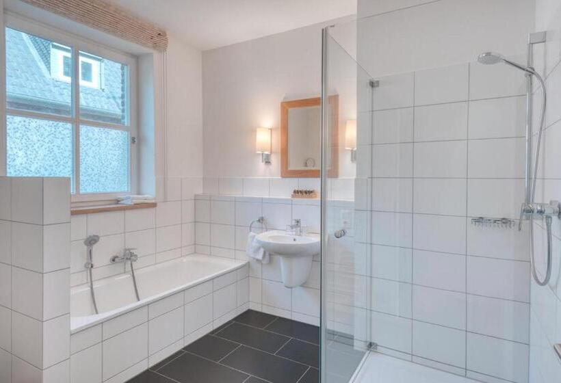 스탠다드 스튜디오 (테라스구비), Schloss Wissen