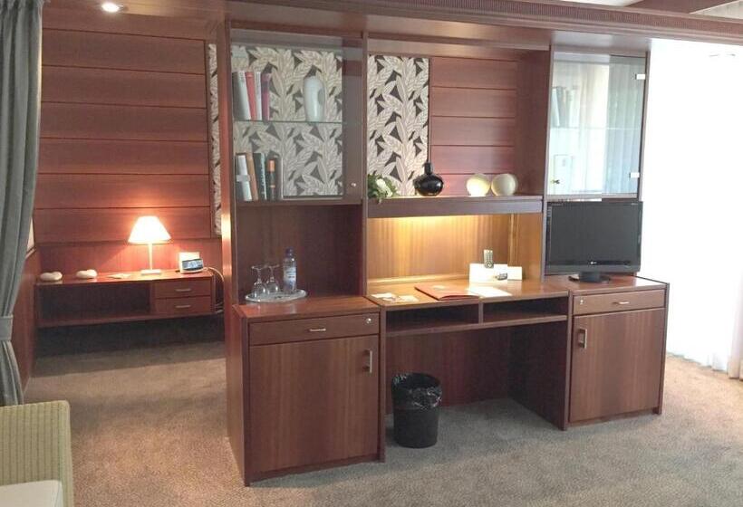 Полулюкс, Westfalen Hof