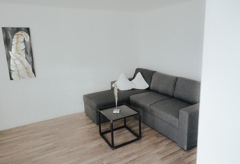 스위트, Zur Sonne