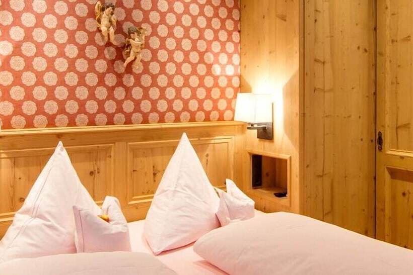 جناح جونيور, Landhaus Am Stein