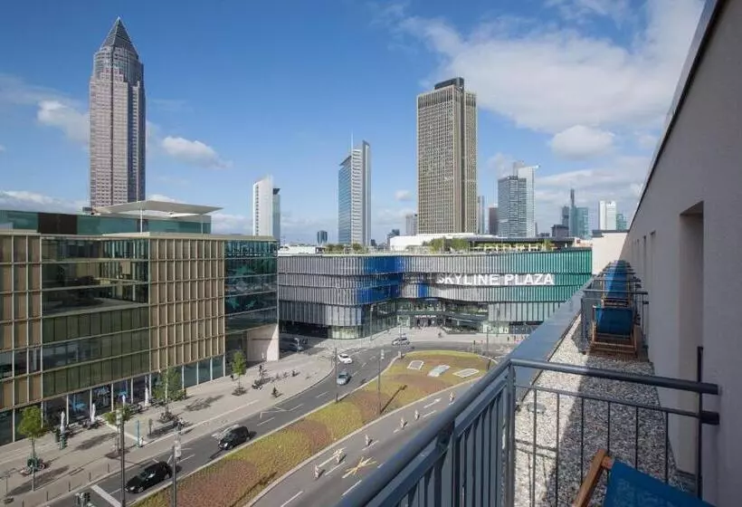 バルコニー付きスタンダードルーム, Motel One Frankfurt Messe