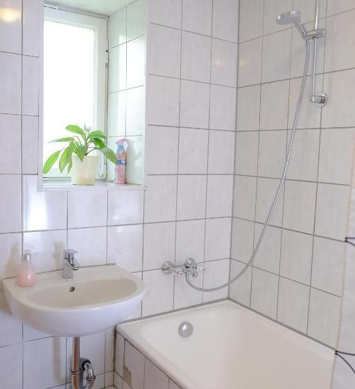 חדר משפחתי, Rhein River Guesthouse Direkt Am Rhein