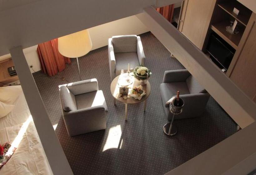 Полулюкс, Romantisches Hotel Menzhausen