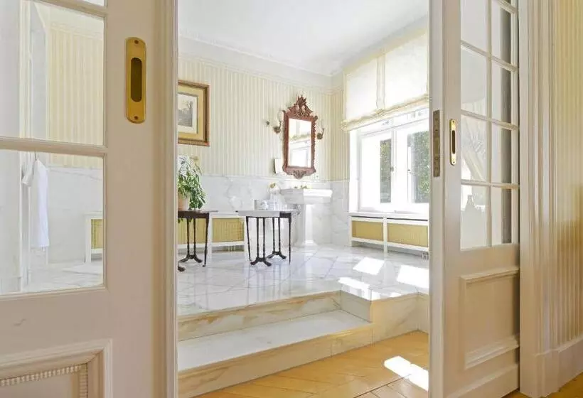 庭の見えるジュニアスイート, Schlosshotel Villa Westerberge