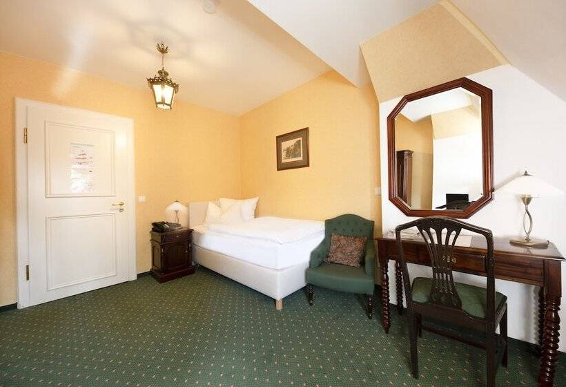 Номер Стандарт Индивидуальный, Schlosshotel Villa Westerberge
