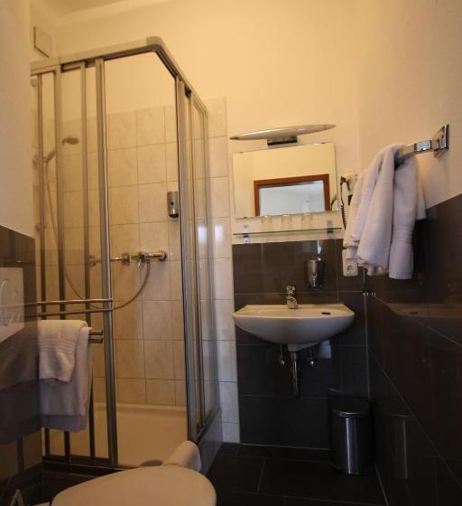 Номер Стандарт Трехместный, Stadthotel Kleiner Berg