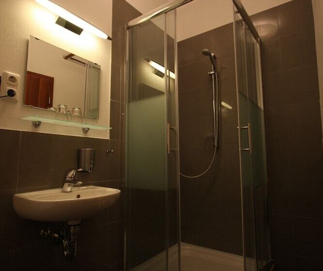 Номер Стандарт, Stadthotel Kleiner Berg