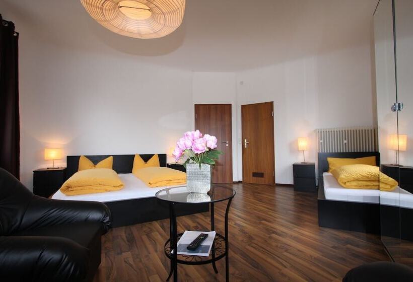اتاق استاندارد سه نفره, Stadthotel Kleiner Berg