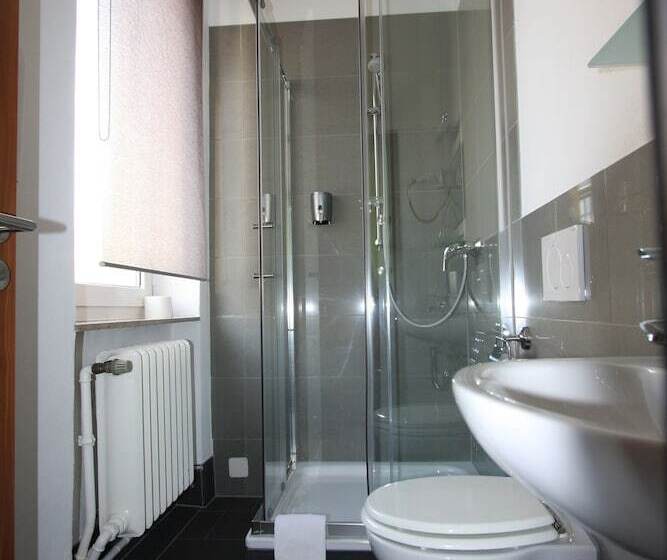 اتاق راحتی یک تخته, Stadthotel Kleiner Berg