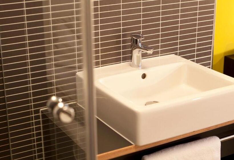 컴포트 싱글 룸, Art Hotel Tucholsky