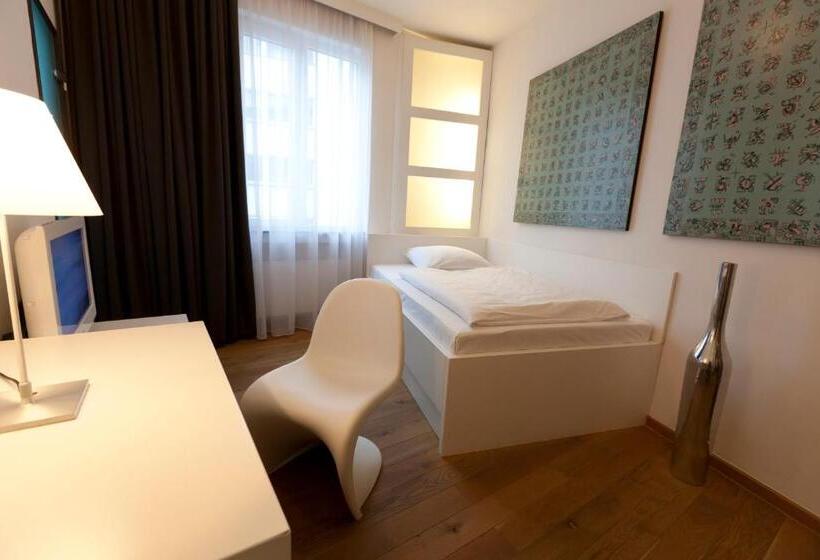 컴포트 싱글 룸, Art Hotel Tucholsky