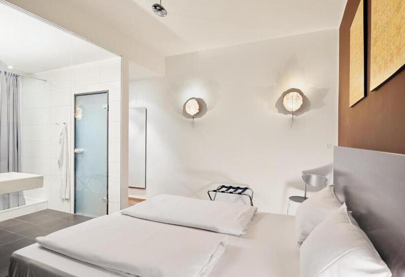 컴포트 싱글 룸, Art Hotel Tucholsky