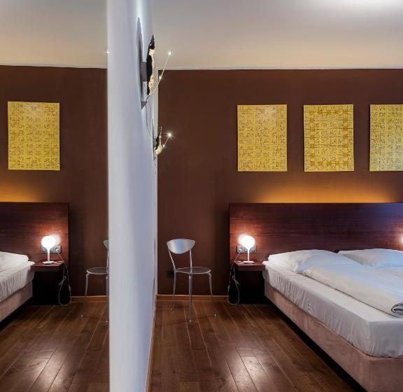 컴포트 룸, Art Hotel Tucholsky