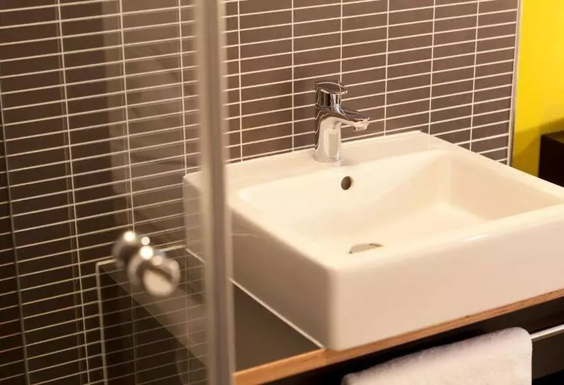 スーペリアシングルルーム, Art Hotel Tucholsky