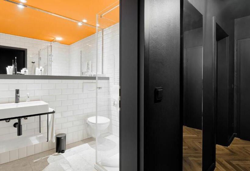 수피리어 싱글 룸, Art Hotel Tucholsky