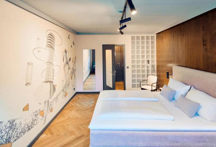 컴포트 싱글 룸, Art Hotel Tucholsky